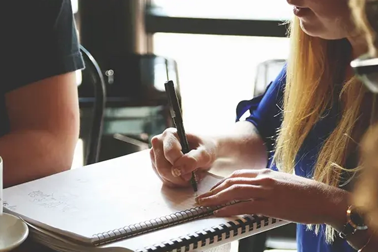 7 Easy Tips to Help Write Like a Professional English-Native